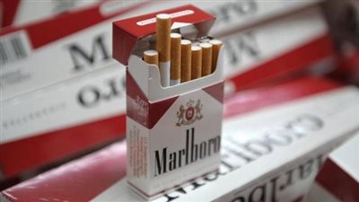 مصادرة 16 ألف عبوة سجائر ومعسل مجهولة المصدر داخل محل بالقاهرة