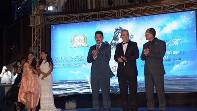 انطلاق حفل ختام مهرجان الإسكندرية السينمائي بحضور دريد لحام وعثمان محمد علي | صور