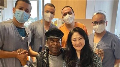 بيليه يعود إلى المستشفى للعلاج من السرطان 