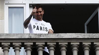 نجاة ميسي من عملية سطو مسلح في باريس