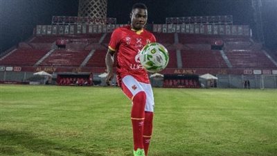 ثلاثي الأهلي المحترف يلتحق بمنتخبات بلادهم 