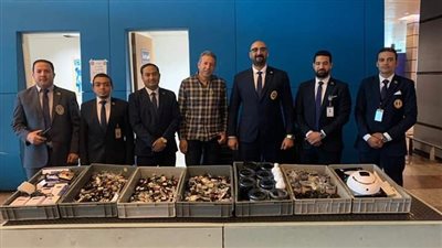 ضبط أجهزة ومستحضرات تجميل بحوزة راكبة أوكرانية بمطار الغردقة 