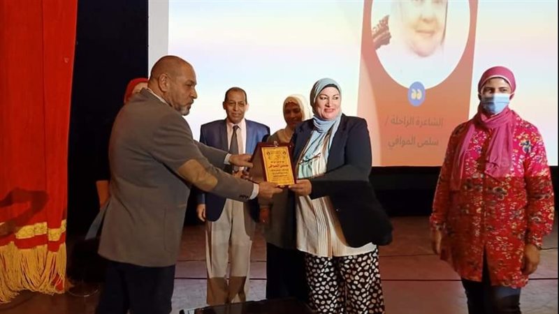 انطلاق المؤتمر الأدبي