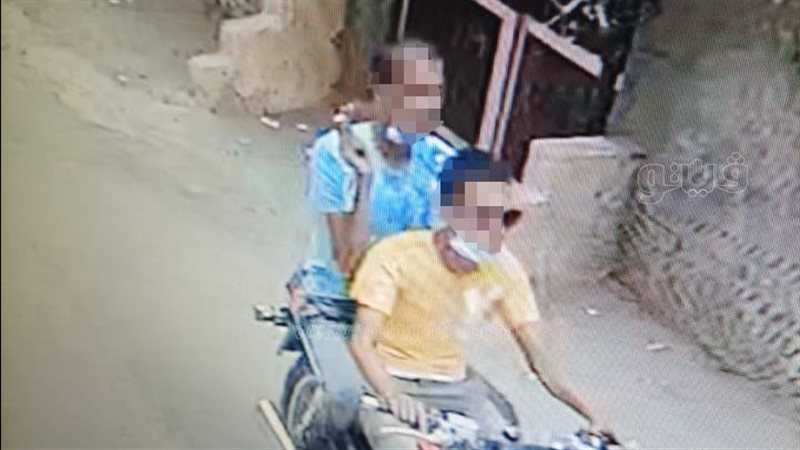  لحظة سرقة موتوسيكل
