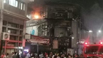 إخماد حريق دمنهور.. النيران تلتهم محتويات المول | صور