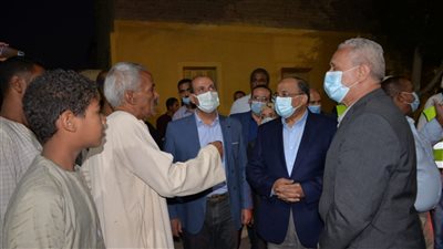 وزير التنمية المحلية يختتم زيارته للأقصر بتفقد مشروعات الريف المصري