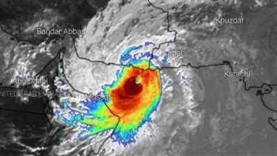 بدء تأثر سواحل عُمان بـ