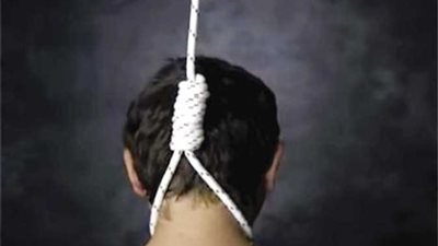 انتحار شاب فى سوهاج منعه والده من السفر إلى  الإسكندرية 