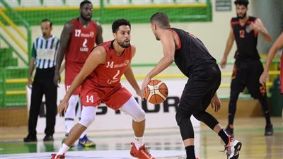 الأهلي يلتقي بطل الجزائر في البطولة العربية لكرة السلة 