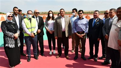 وزير الرياضة ومحافظ البحيرة يتفقدان مركز شباب الخرطوم بعد تطويره