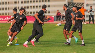 مران الأهلي | حسين الشحات يشارك في التدريبات الجماعية