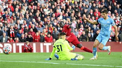 فودين يتعادل بالهدف الأول لمانشستر سيتي في شباك ليفربول 