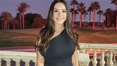 إنجي علاء بإطلالة جذابة بالأسود في أحدث ظهور