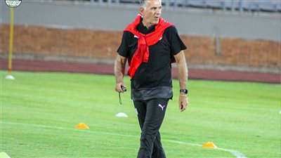 ماذا فعل كيروش عند مشاهدة هدف محمد صلاح في مرمى السيتي؟