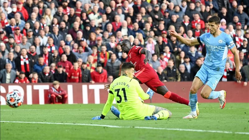 ليفربول ومانشستر