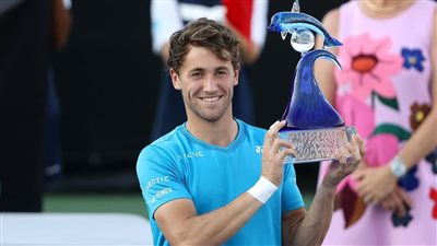 كاسبر رود أول لاعب يتوج بـ 5 ألقاب في التنس 2021