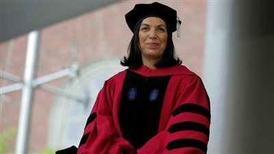 بينهم امرأة عربية.. المرشحون للفوز بـ «نوبل الطب 2021»