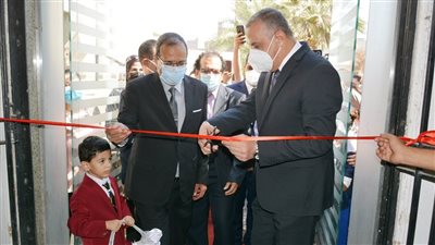 محافظ سوهاج يفتتح معرض للفنون التشكيلية بقصر الثقافة | صور