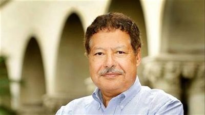 تطور جديد بشأن دعوى إلزام أحد البنوك بالكشف عن حسابات أحمد زويل