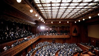 رسميا.. فوميو كيشيدا رئيسًا لوزراء اليابان