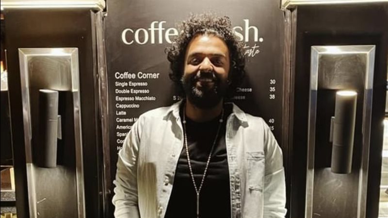 الشاعر عمرو حسن