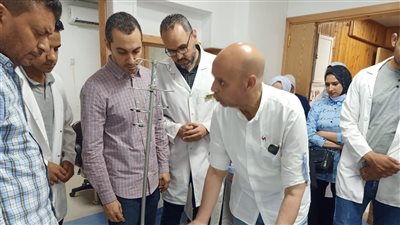 وكيل صحة الشرقية يفاجئ الحميات والصدر والإمداد الدوائي بالزقازيق 