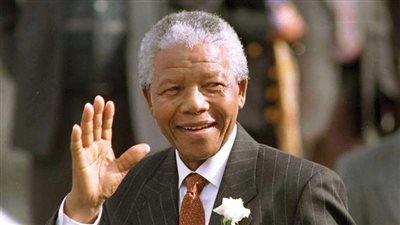  كيف ألغي نظام التفرقة العنصرية في جنوب إفريقيا ؟ 