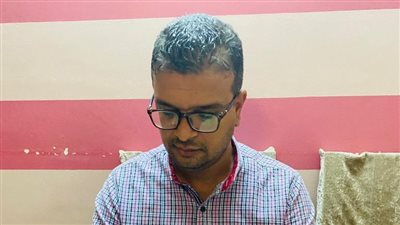 كان كاتب وصيته في درج مكتبه، فيتو في زيارة لمسقط رأس معلم المنيا عامل البناء، وصديقه: كان سباق لفعل الخير (فيديو وصور)