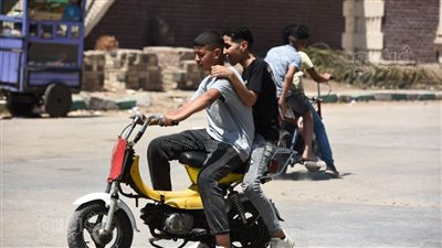 بالبسكلتة والموتوسيكل، فسحة الكبار والصغار في القناطر الخيرية (صور) 