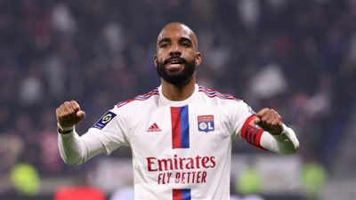 الشباب السعودي يفتح خط مفاوضات للتعاقد مع لاكازيت