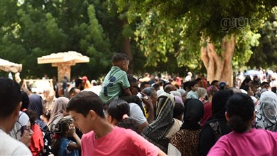 إقبال كثيف على حديقة الحيوان في رابع أيام عيد الأضحى (صور)