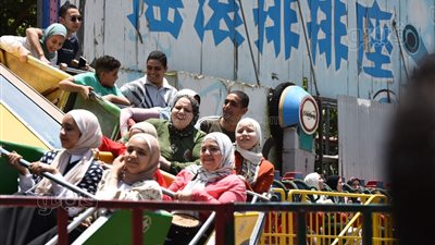 الملاهي بحديقة الحيوان تجذب مختلف الأعمار في رابع أيام عيد الأضحى (صور)
