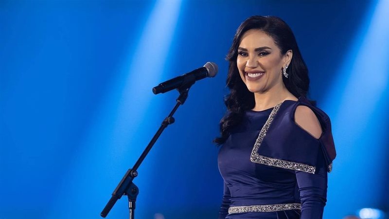 المطربة مي فاروق،