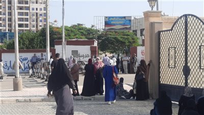 30 ألف طالب بالثانوية العامة بأسيوط يؤدون اليوم امتحان الإنجليزي 