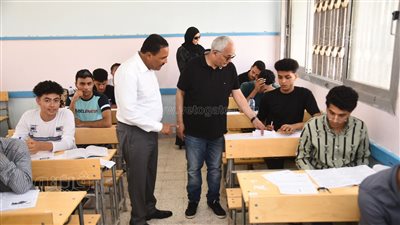 أول تعليق من وزير التعليم على مستوى أسئلة امتحاني الفيزياء والتاريخ 