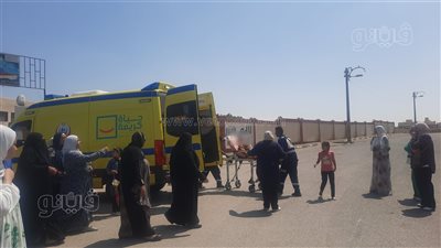 إسعاف طالبة ثانوية عامة داخل لجنة بالإسماعيلية بعد إصابتها بحالة إعياء (فيديو وصور) 