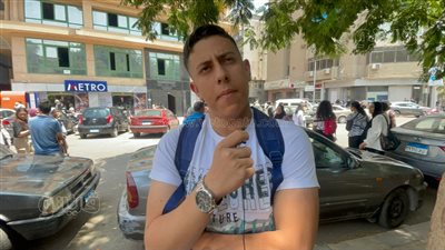 طلاب الثانوية العامة بالجيزة: امتحان الفيزياء سهل لكن الوقت غير كاف (فيديو)