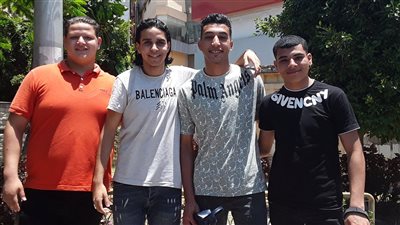 طلاب الثانوية العامة بالإسكندرية عن امتحاني التاريخ والفيزياء: الأسئلة طويلة والوقت غير كافي 