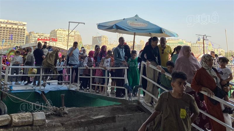 إقبال المواطنين على
