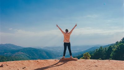 حكم الدعاء بالنجاح رغم التقصير في المذاكرة.. وهل يستجاب؟