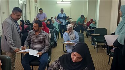 100 طالب خلال انطلاق امتحانات التعلم المدمج بجامعة الوادي الجديد