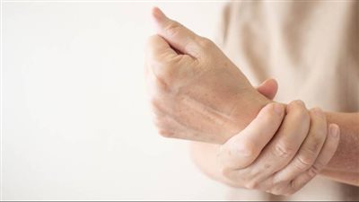 10 عوامل تزيد من خطورة الإصابة بمرض النقرس