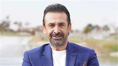 الباشا مش تلميذ.. كريم عبد العزيز دخل عالم الفن طفلا.. عدم تكرار الشخصيات والرسائل الإنسانية سر نجاحه.. وآخر أعماله تحقق أرقاما قياسية