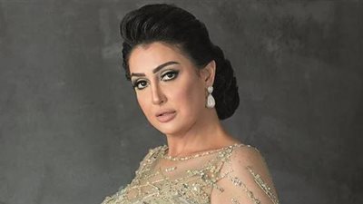 كل واحد يخليه في نفسه، غادة عبد الرازق ترد على منتقدي تحدثها بالإنجليزية