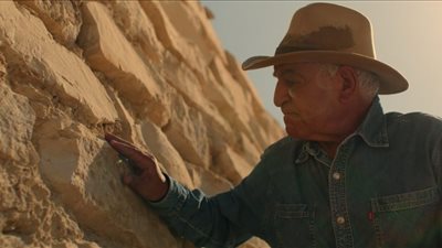 منصة نتفليكس تبدأ عرض فيلم الهرم المفقود بسقارة