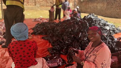 النصب تحت ستار الخير، صفحات مشبوهة تروج لإقامة العقيقة وتوزيع لحوم الأضاحي في أفريقيا، وخبراء: هدفها الاستيلاء على أموال المصريين، وعالم أزهري: مصر أولى بالصدقات