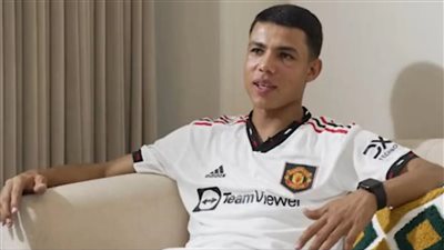 تألق في لعبة فانتاسي، من هو الشاب المصري الذي احتفى به الدوري الإنجليزي