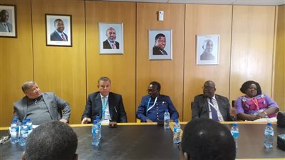 رئيس جامعة عين شمس يشارك باجتماع مجلس إدارة اتحاد الجامعات الأفريقية