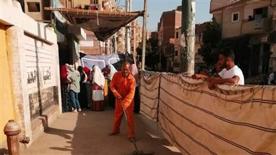 الوحدات المحلية بالمنيا تواصل حملات النظافة وإزالة الإشغالات