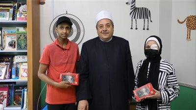 طالب وطالبة يؤديان امتحان الثانوية الأزهرية بمستشفى 57357 (صور)